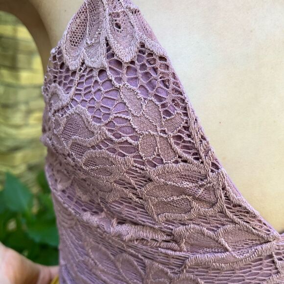 Kimchi Blue plum color lace cropped lined top, Small - Picture 3 of 10